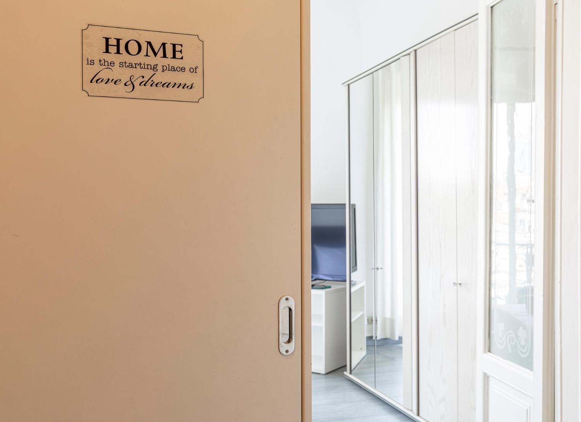 Porta-Venezia/Milano CentraleLuxury Apartment ภายนอก รูปภาพ